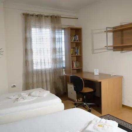 Albjona Homestay *